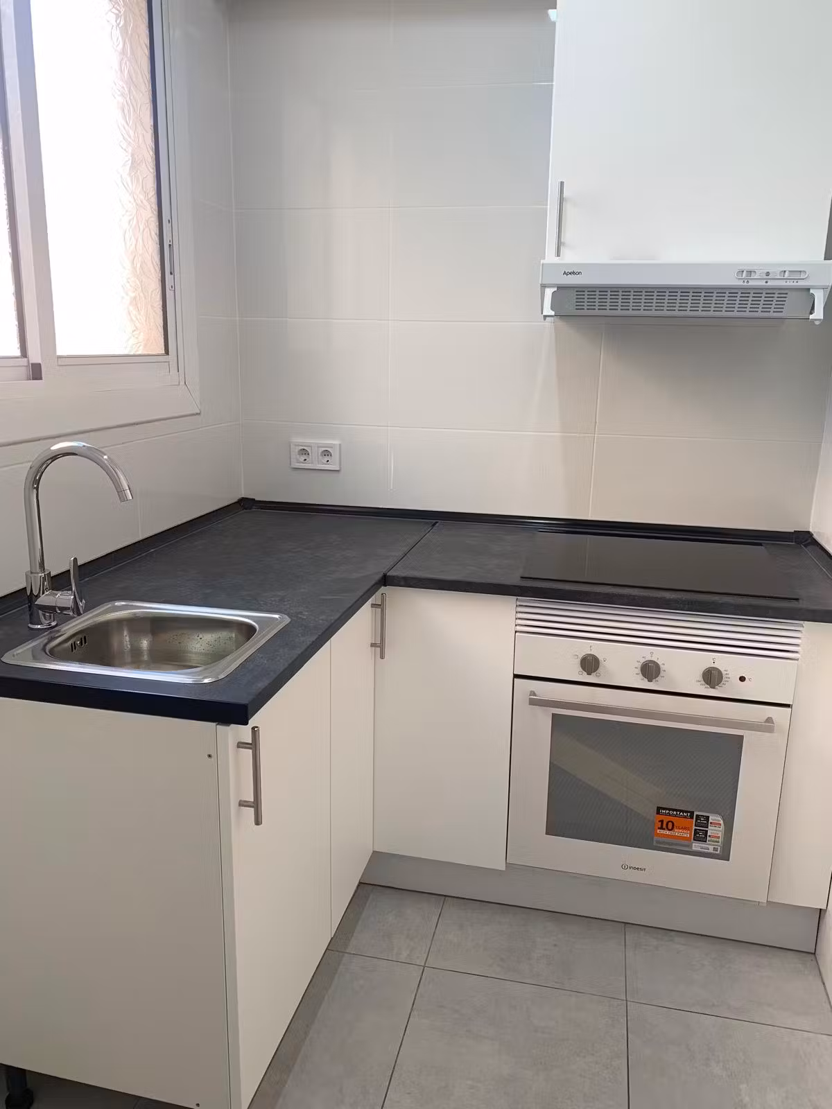 diseño de cocinas modernas con tecnología eco eficiente